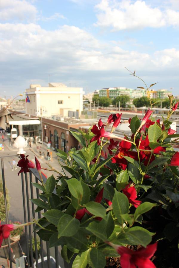 Binario1 Rooms Barletta Bagian luar foto