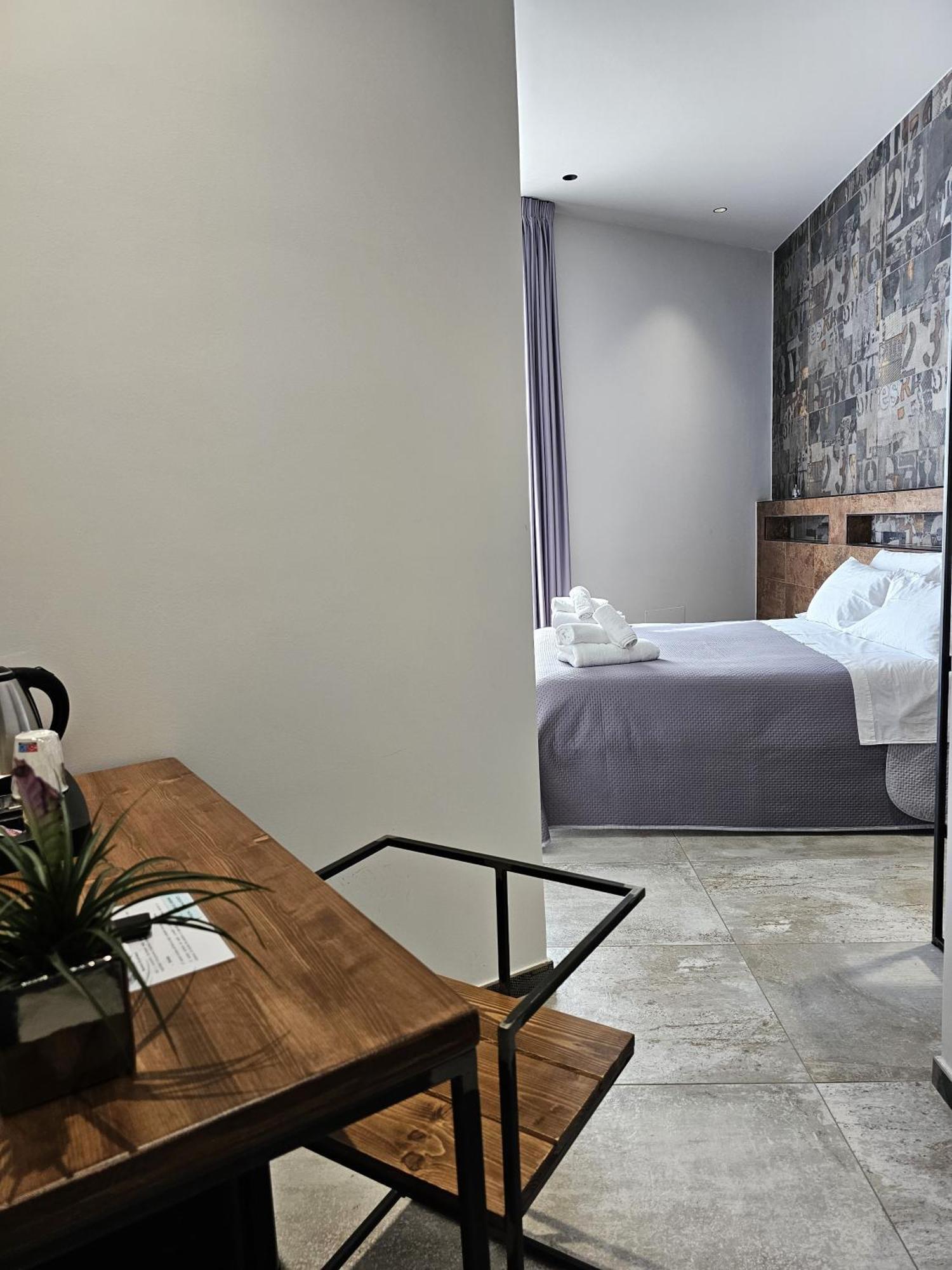 Binario1 Rooms Barletta Bagian luar foto