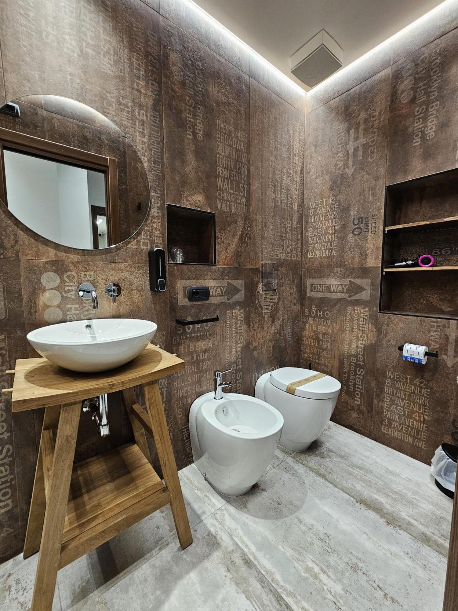 Binario1 Rooms Barletta Bagian luar foto