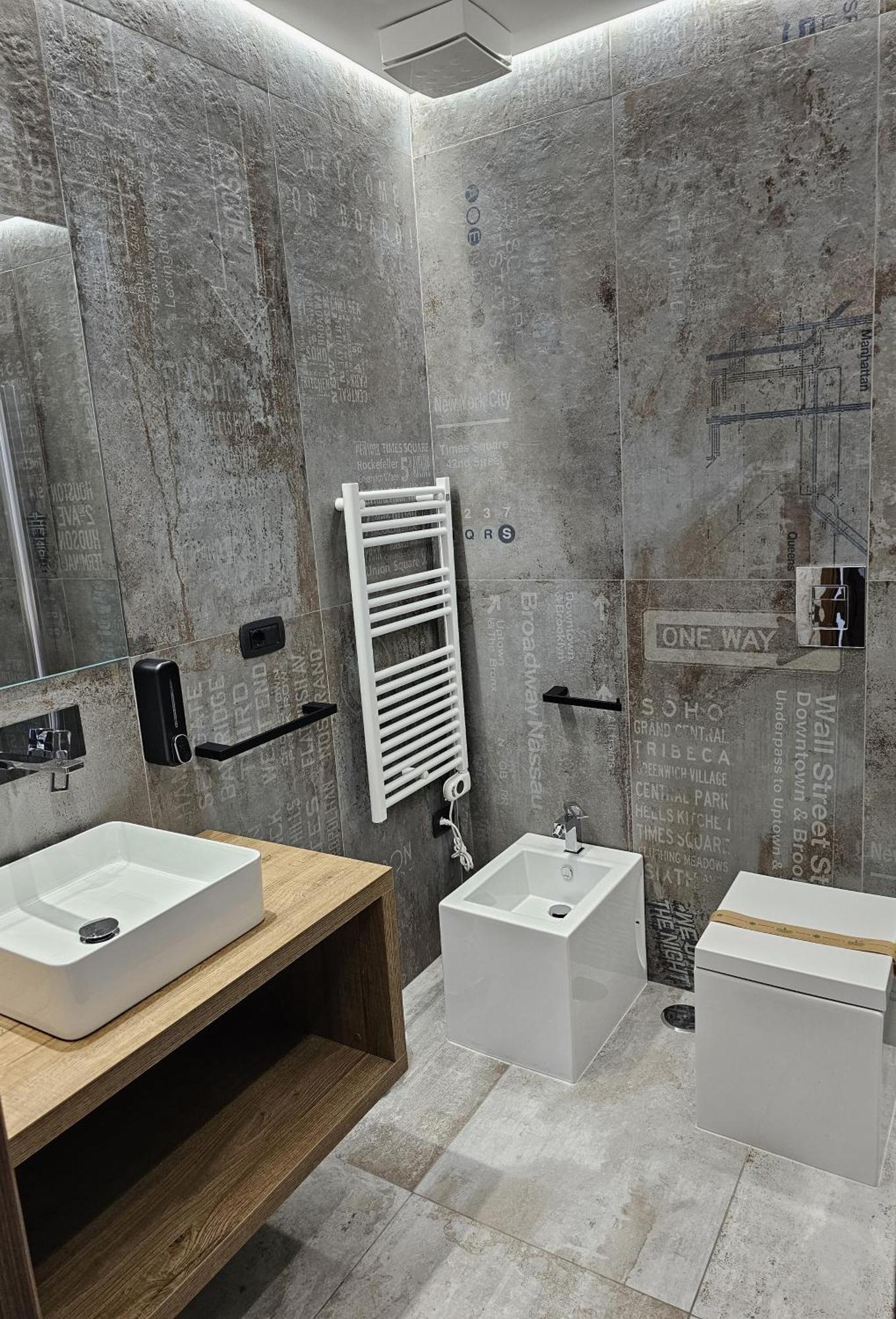 Binario1 Rooms Barletta Bagian luar foto