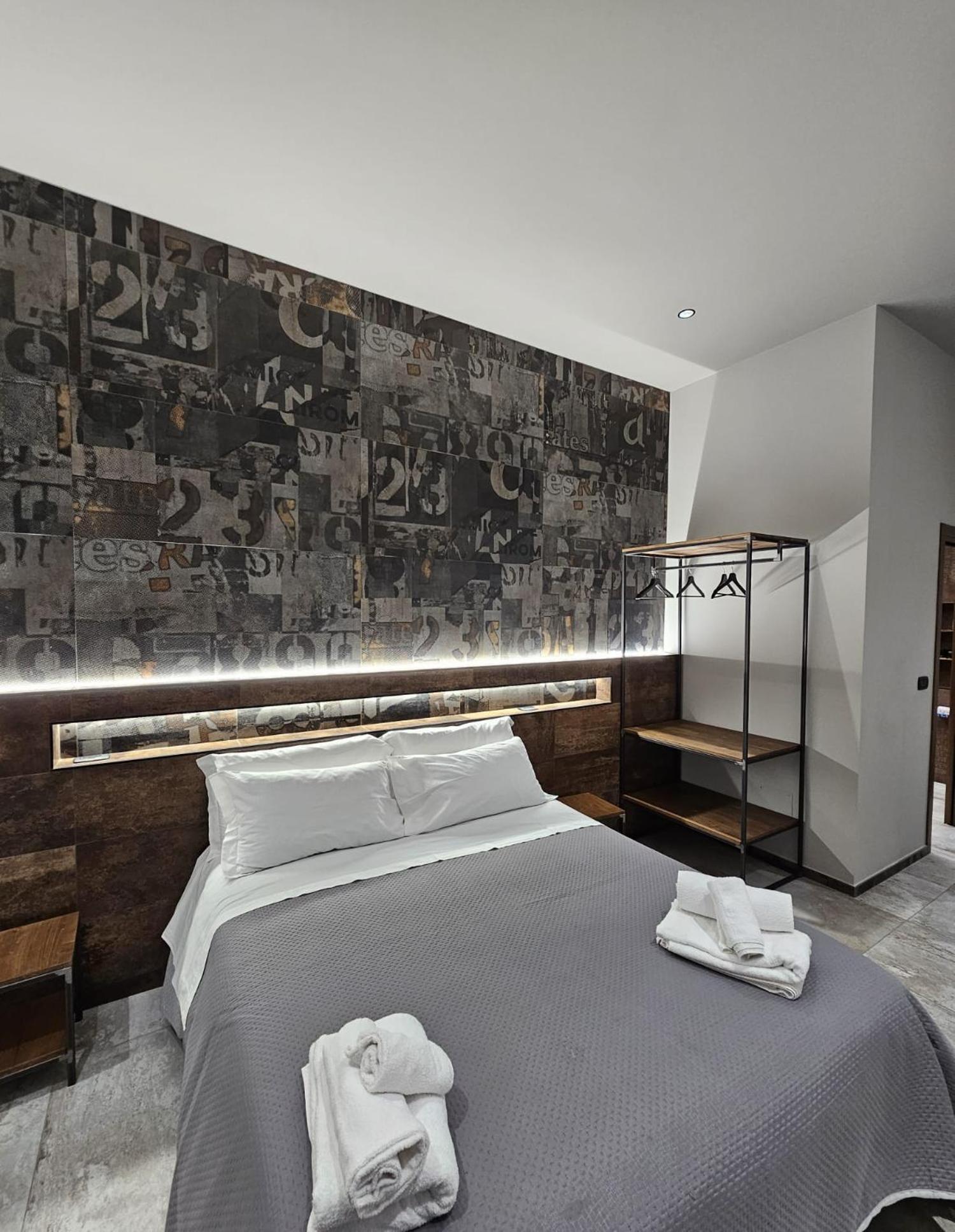 Binario1 Rooms Barletta Bagian luar foto